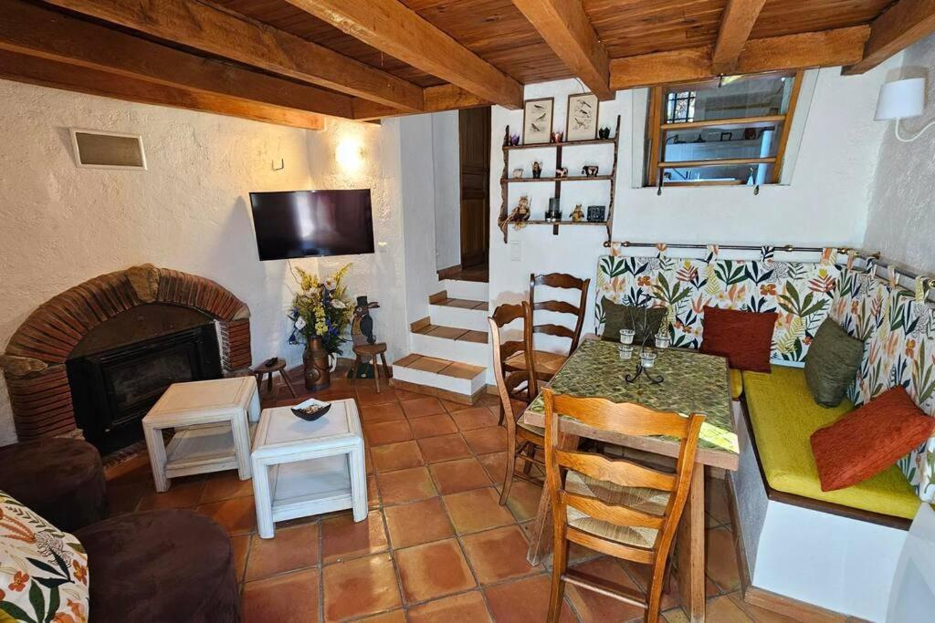 Mazet Villa Saint-Cézaire-sur-Siagne Exterior foto